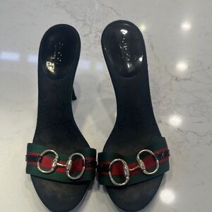 Gucci Black and Gold Heels with Luxurious Design